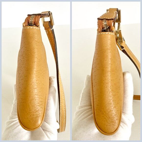 SALVATORE FERRAGAMO Lambskin Gancini Pouch Vintage Shoulder Bag - Picture 12 of 15